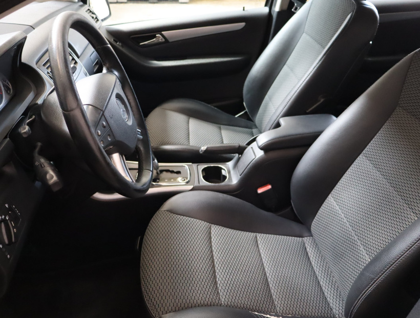 Mercedes-Benz B, 2010