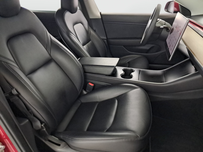 Tesla Model 3, 2019