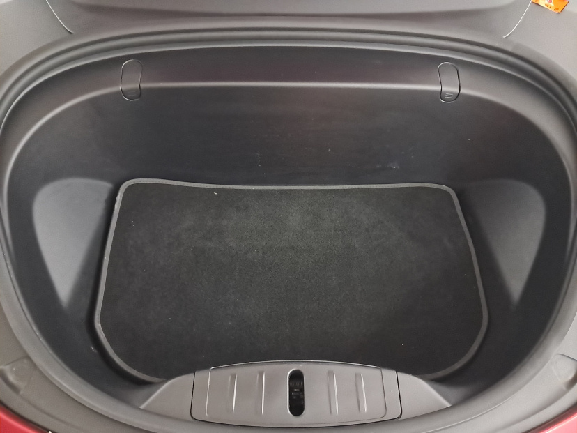 Tesla Model 3, 2019