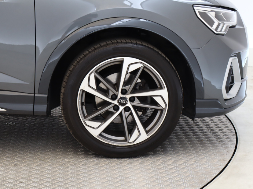 Audi Q3 Sportback, 2021