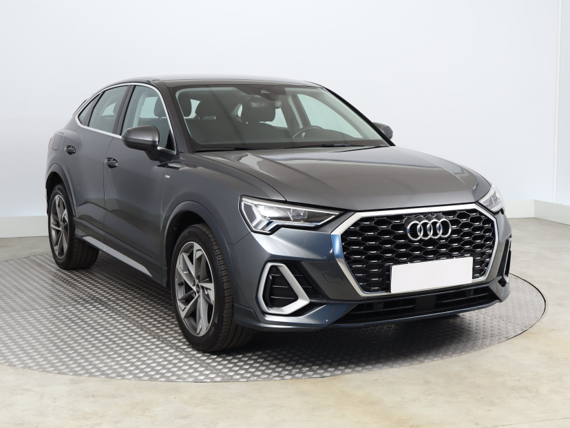 Audi Q3 Sportback, 2021