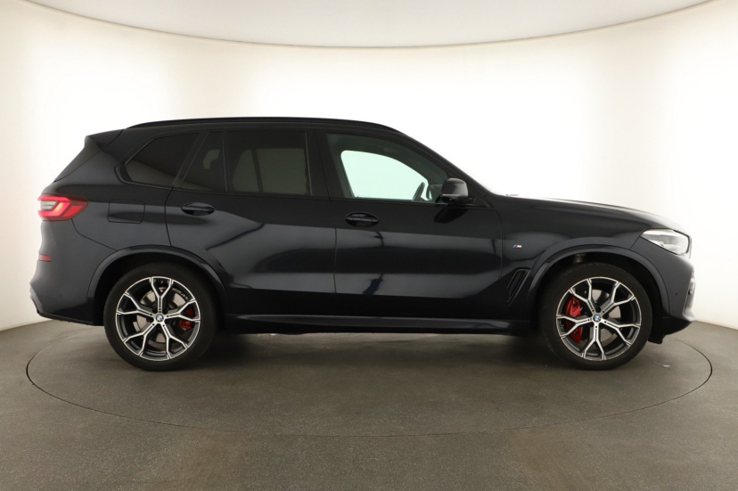 BMW X5, 2021