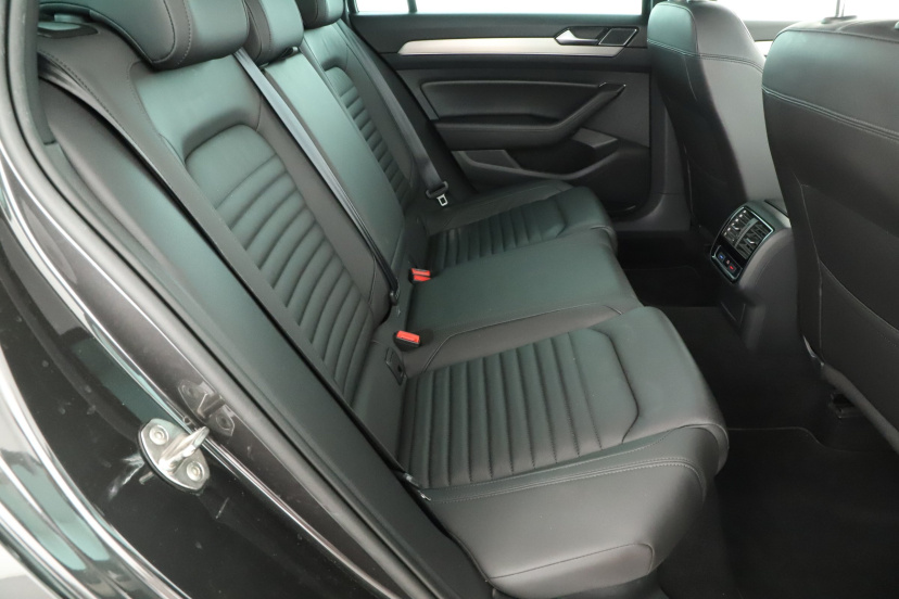 Volkswagen Passat, 2019