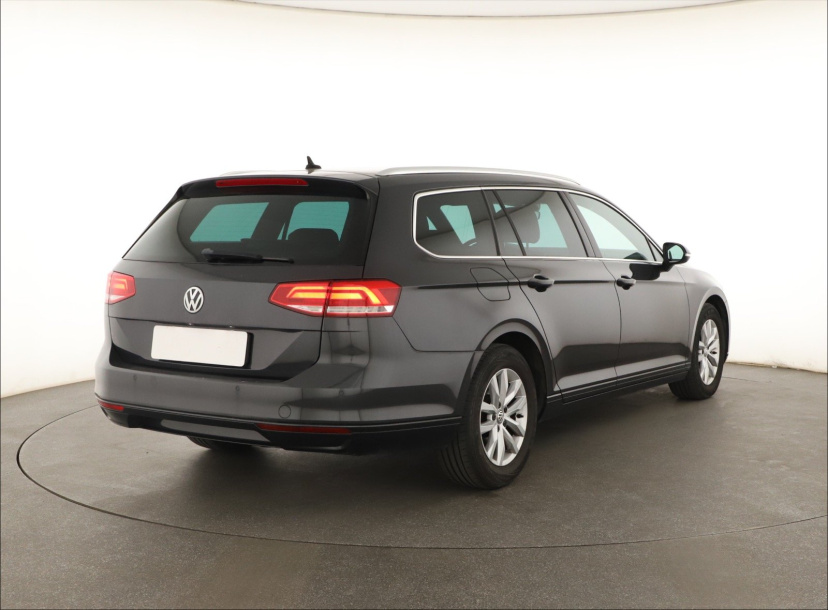 Volkswagen Passat, 2019