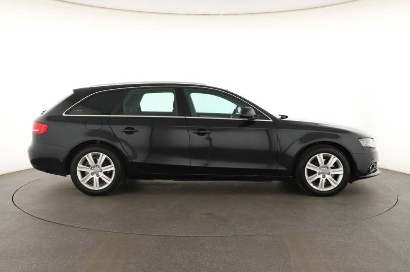 Audi A4, 2009