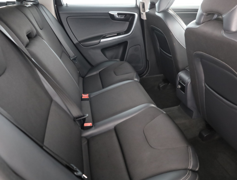 Volvo XC60, 2015