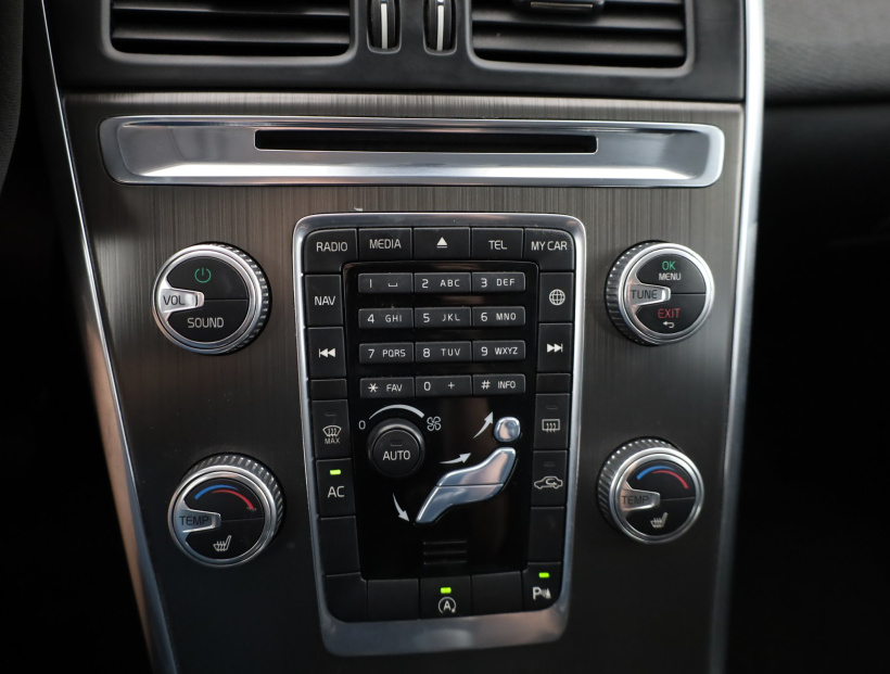 Volvo XC60, 2015