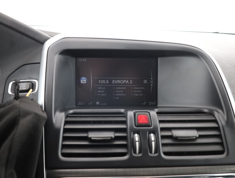 Volvo XC60, 2015
