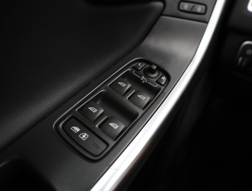 Volvo XC60, 2015