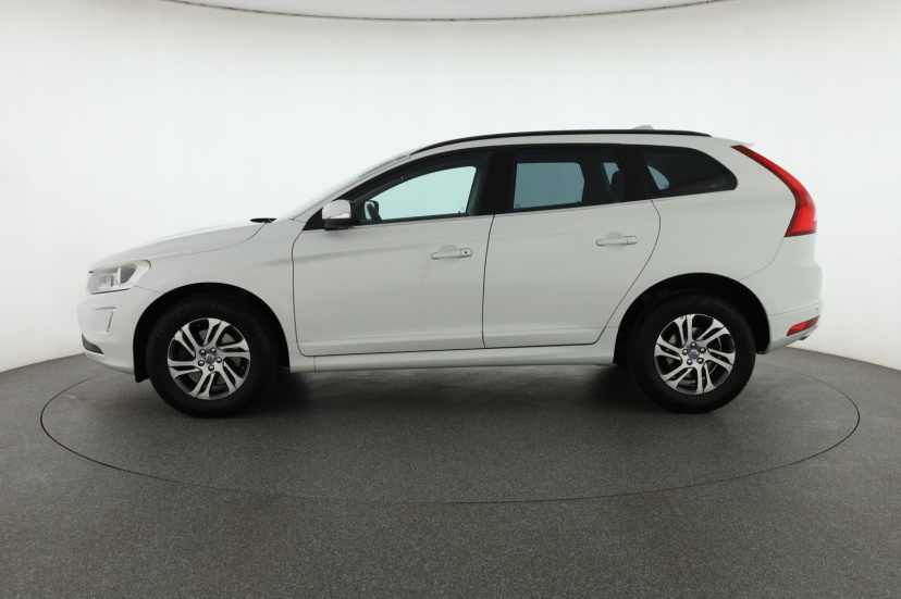 Volvo XC60, 2015