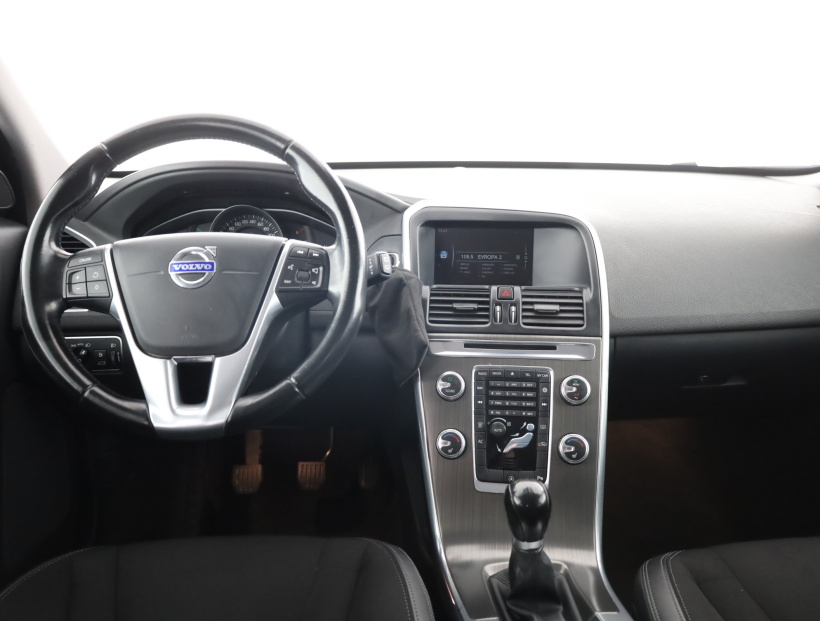 Volvo XC60, 2015