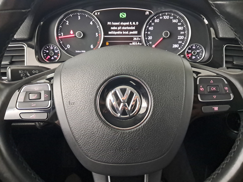 Volkswagen Touareg, 2012
