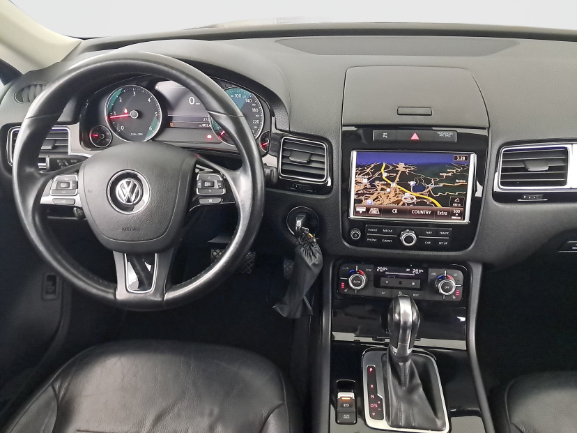 Volkswagen Touareg, 2012