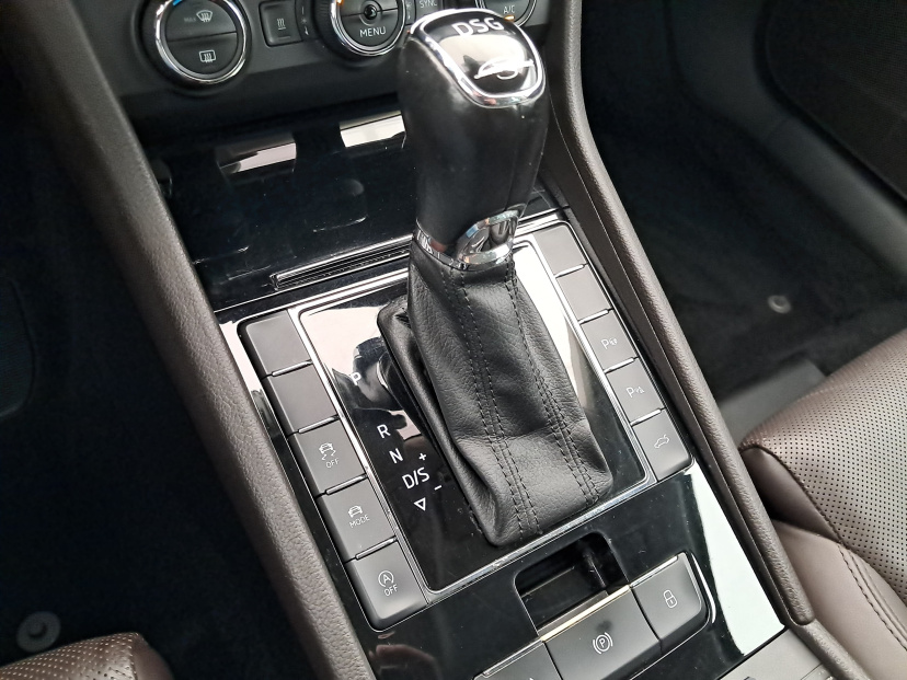 Škoda Superb, 2015