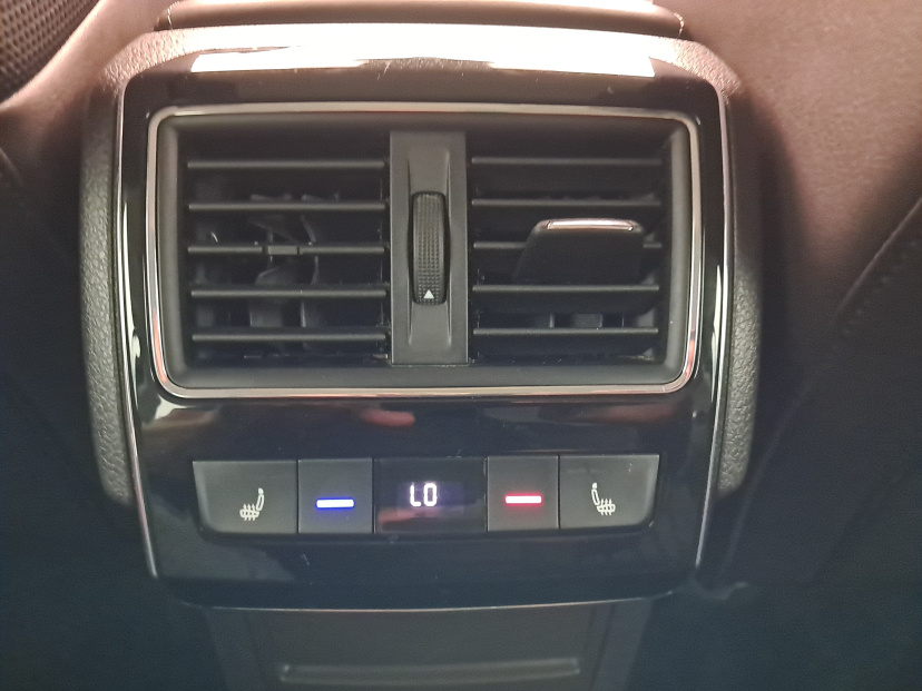 Škoda Superb, 2015
