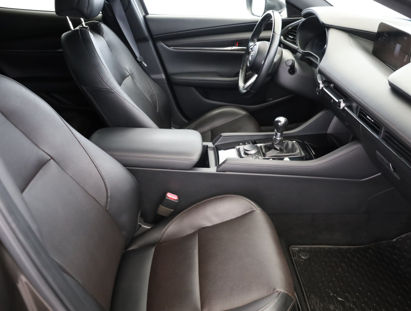 Mazda 3, 2020