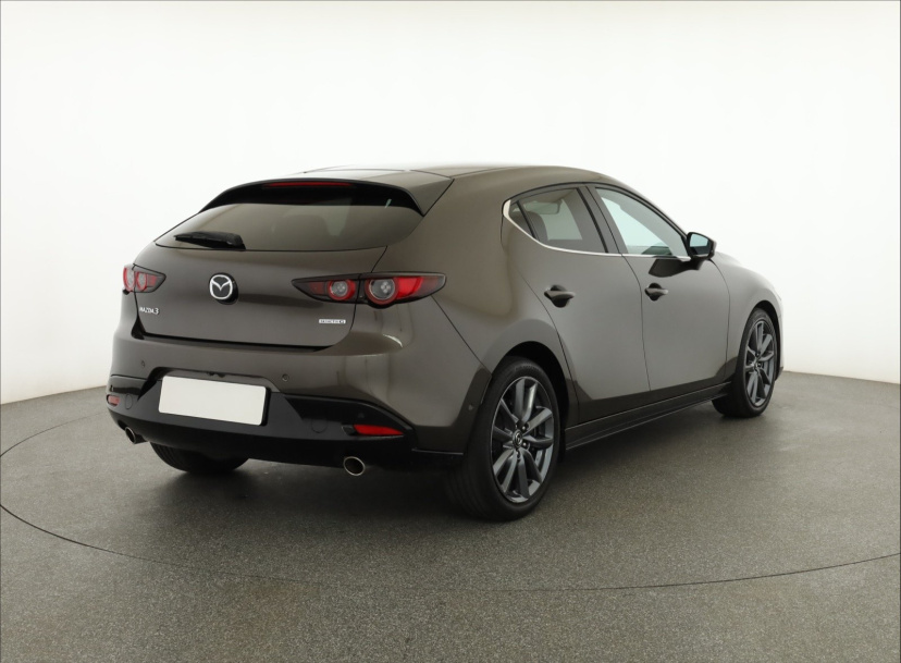 Mazda 3, 2020