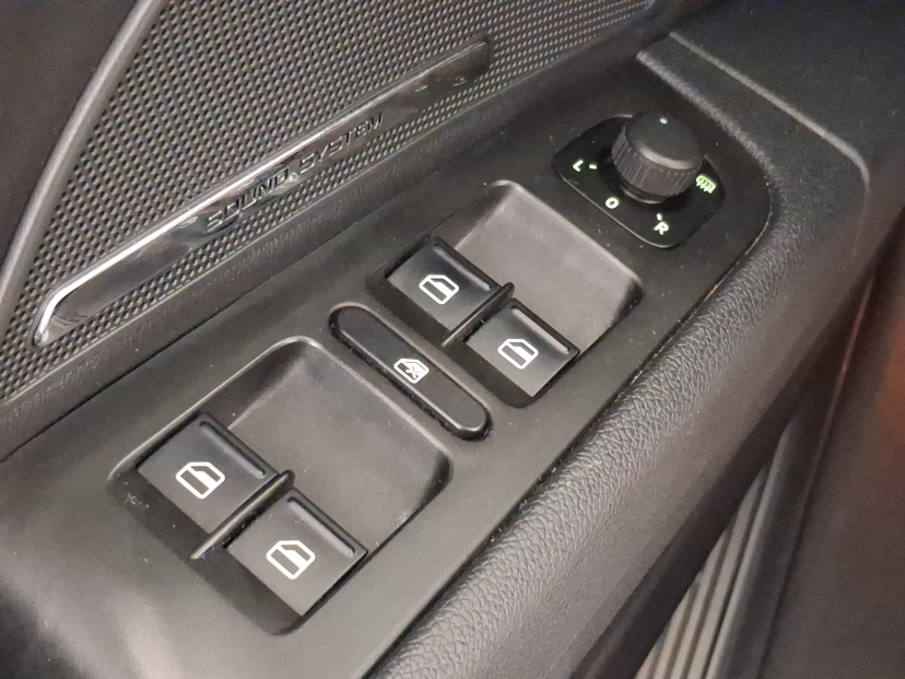 Škoda Superb, 2011