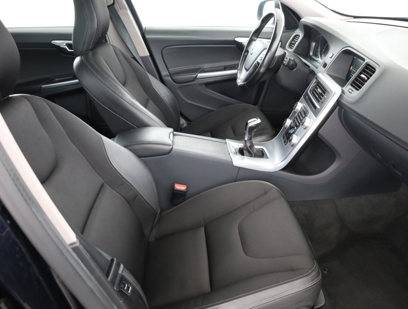 Volvo V60, 2016
