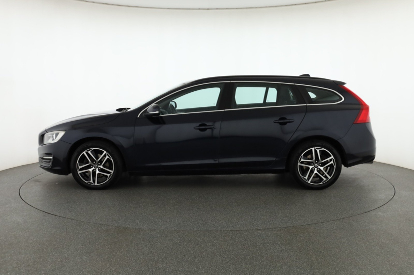 Volvo V60, 2016
