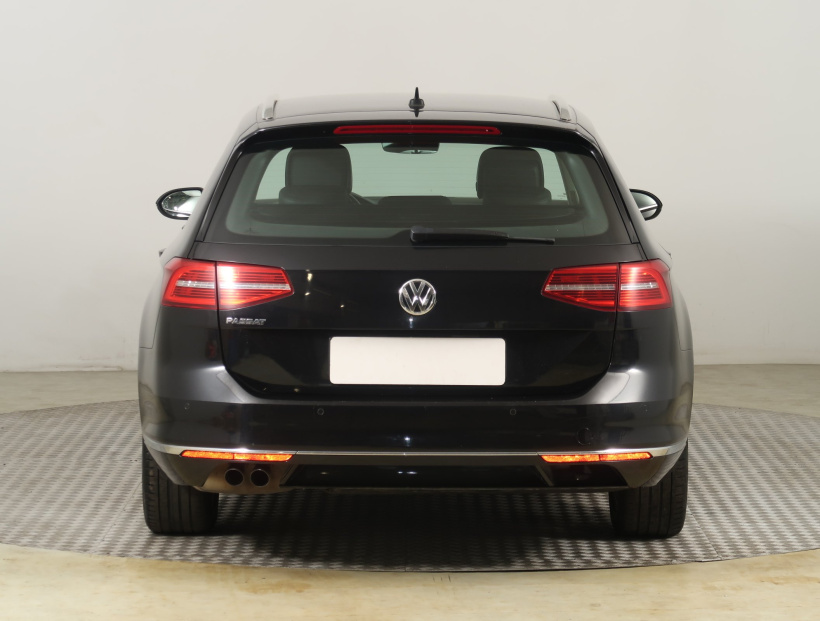 Volkswagen Passat, 2018