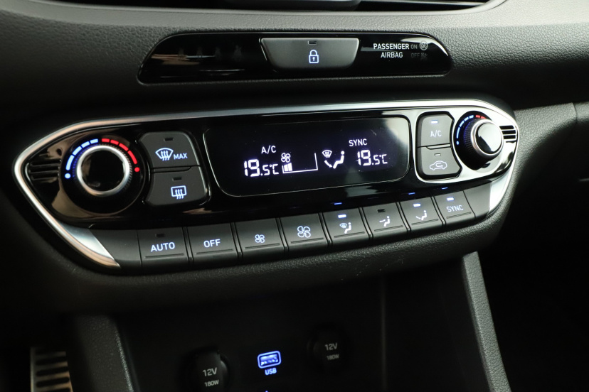 Hyundai i30, 2021