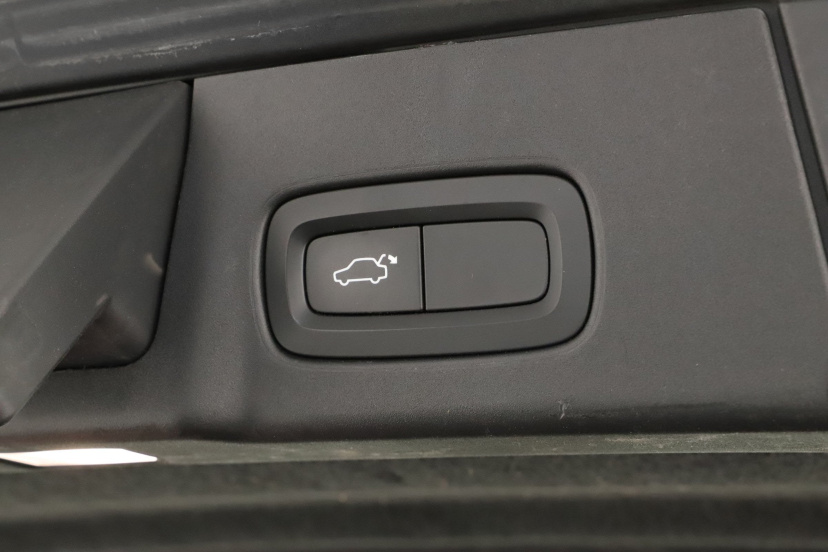 Volvo V90 Cross Country, 2017