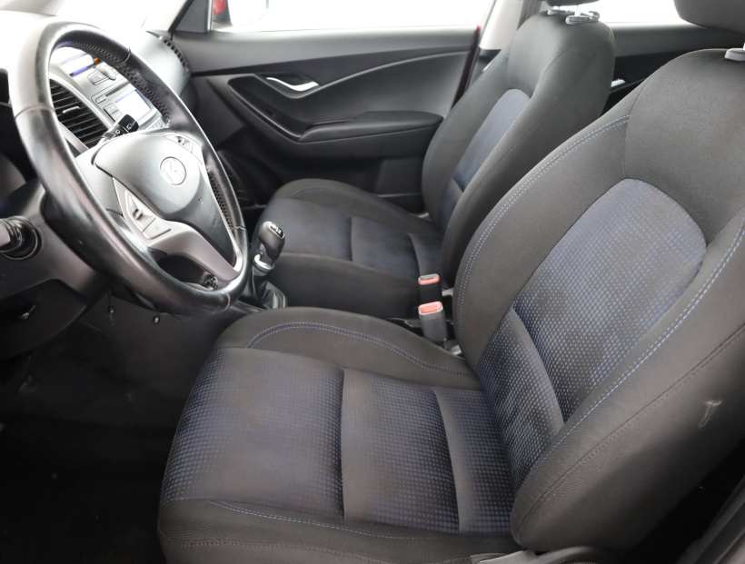 Hyundai ix20, 2013