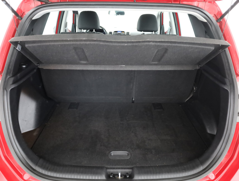 Hyundai ix20, 2013