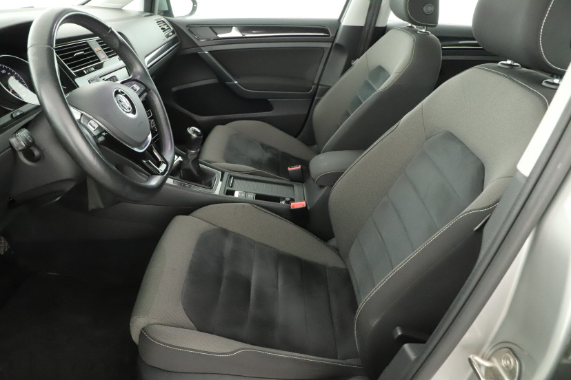 Volkswagen Golf, 2016