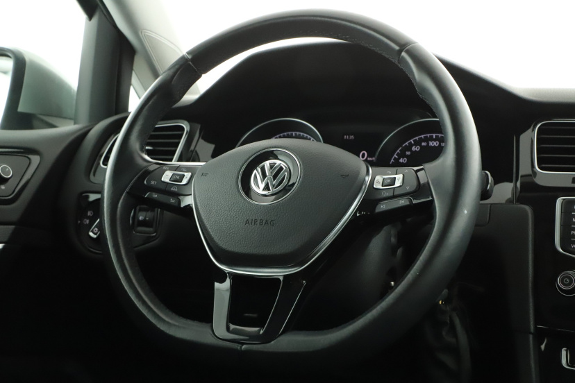 Volkswagen Golf, 2016