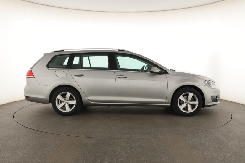 Volkswagen Golf, 2016