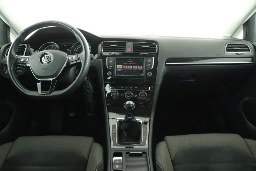 Volkswagen Golf, 2016