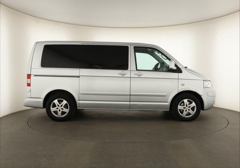 Volkswagen Multivan, 2003