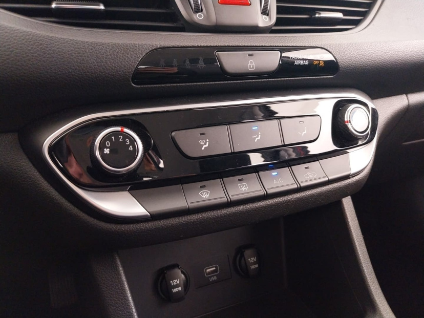 Hyundai i30, 2021