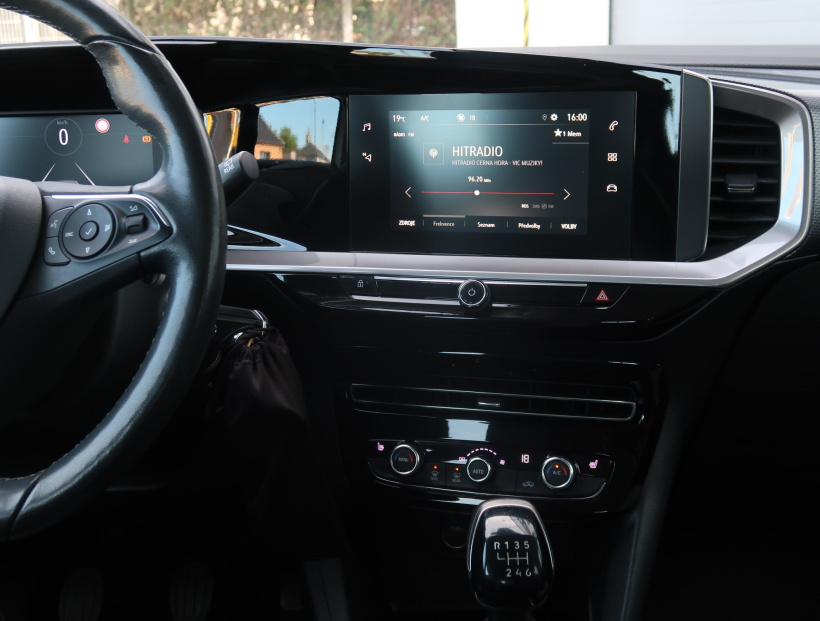 Opel Mokka, 2022