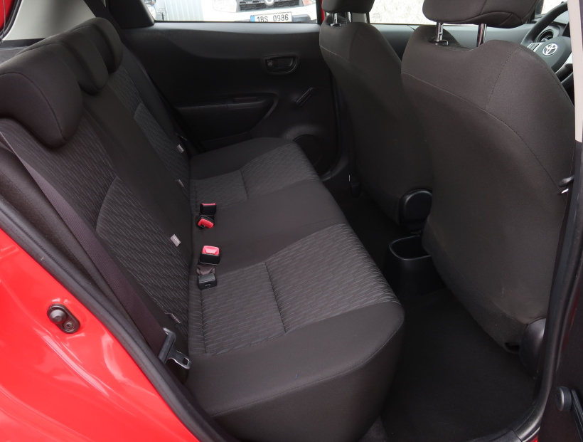 Toyota Yaris, 2013
