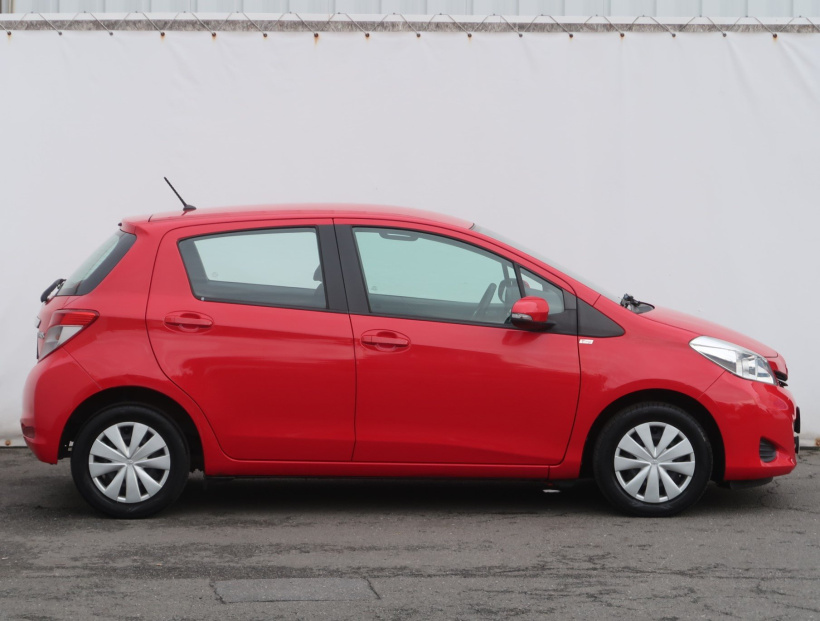 Toyota Yaris, 2013