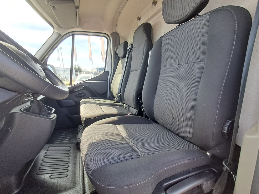 Renault Master, 2024