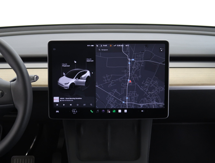 Tesla Model Y, 2023