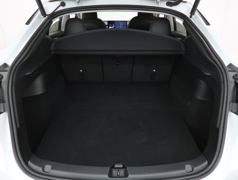 Tesla Model Y, 2023