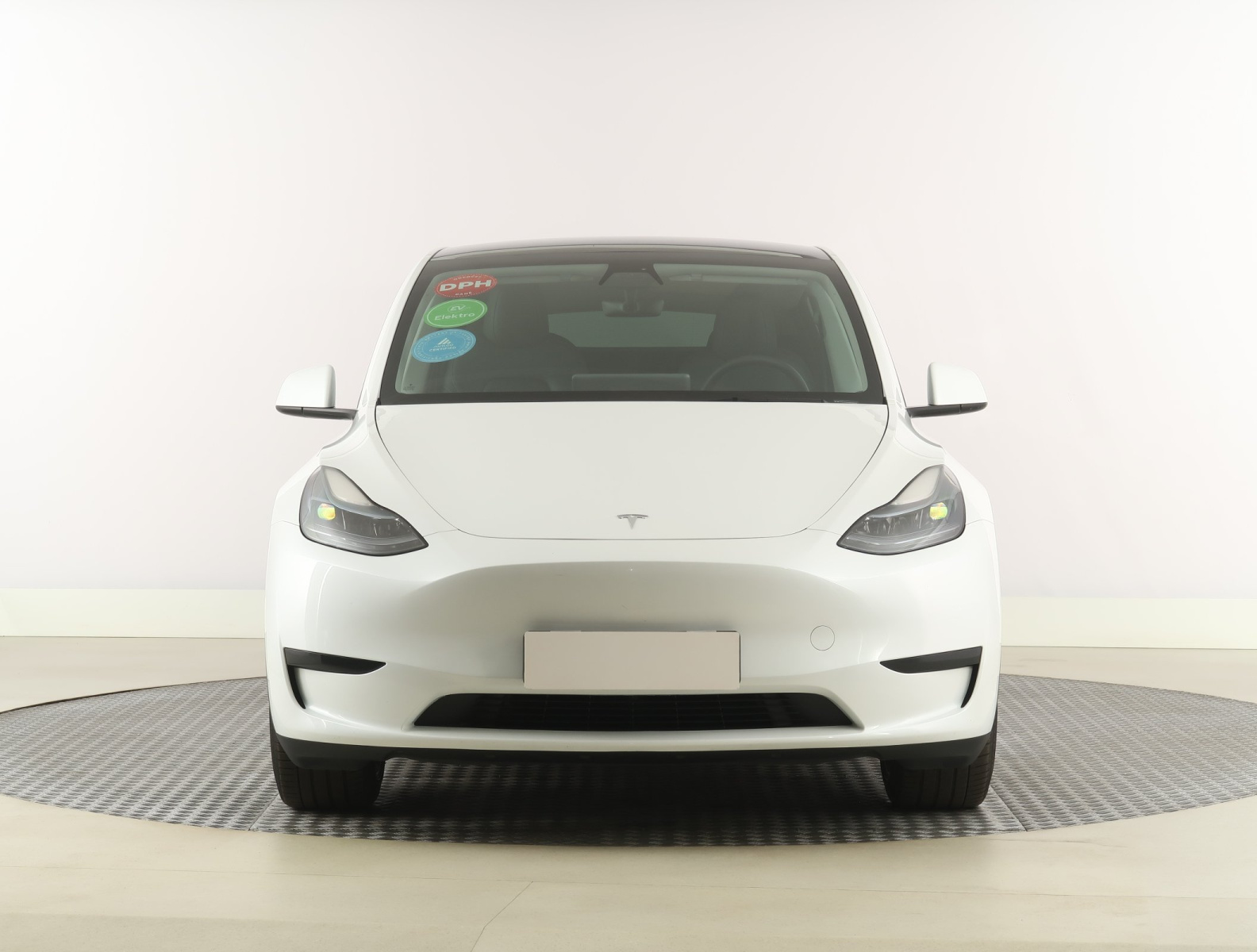 Tesla Model Y Standard Range – fotografie 2