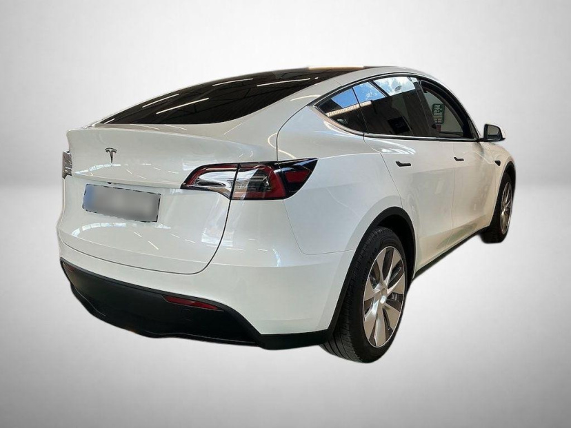 Tesla Model Y, 2023