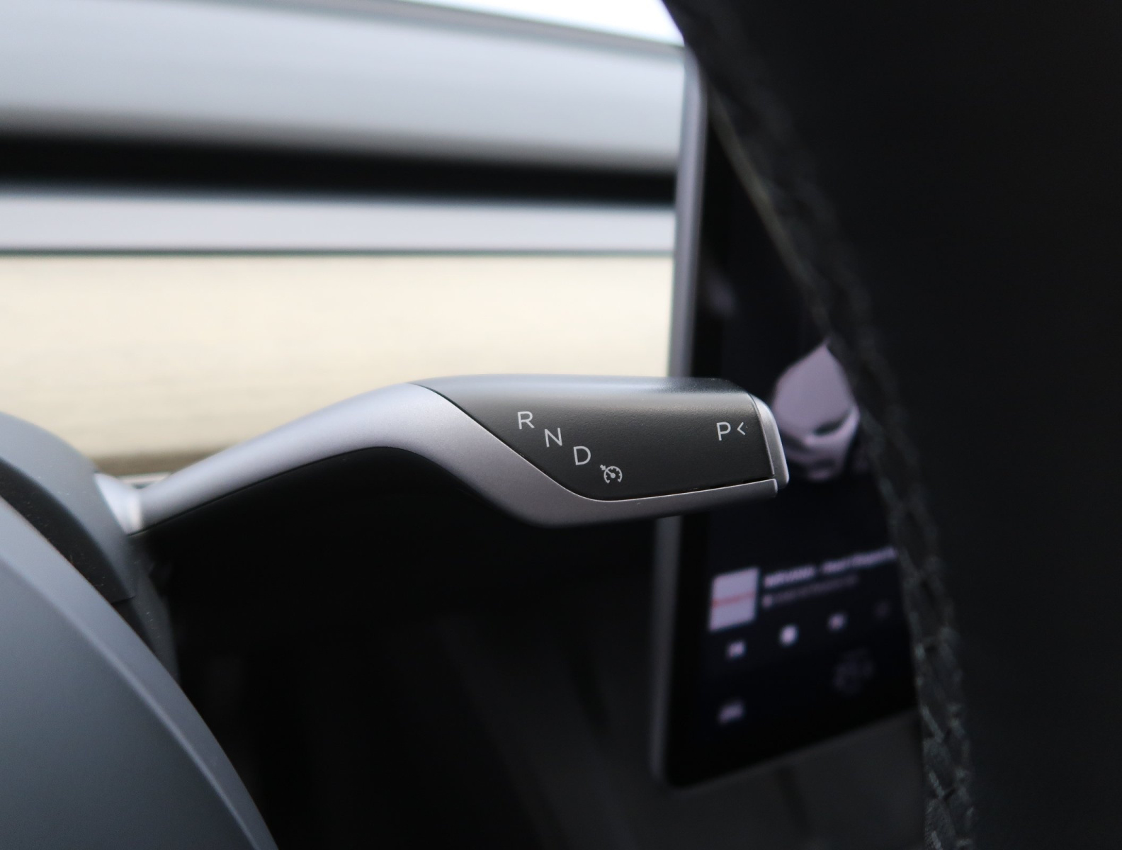 Tesla Model Y Standard Range – fotografie 18