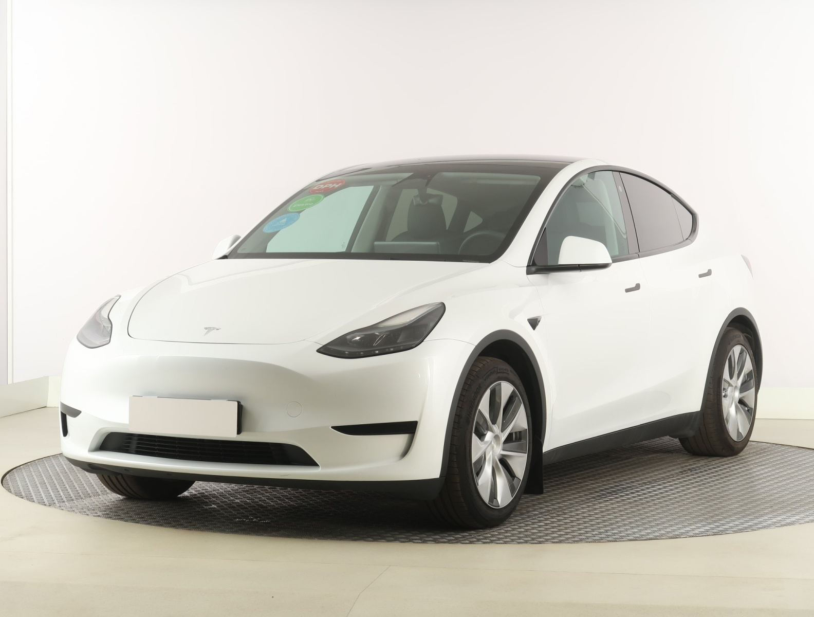 Tesla Model Y Standard Range – fotografie 3