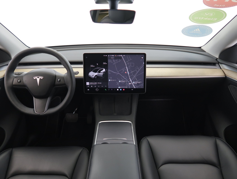 Tesla Model Y, 2023