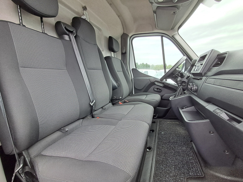 Renault Master, 2024