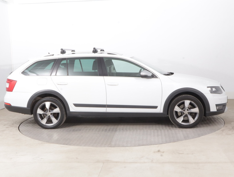 Škoda Octavia Scout, 2015