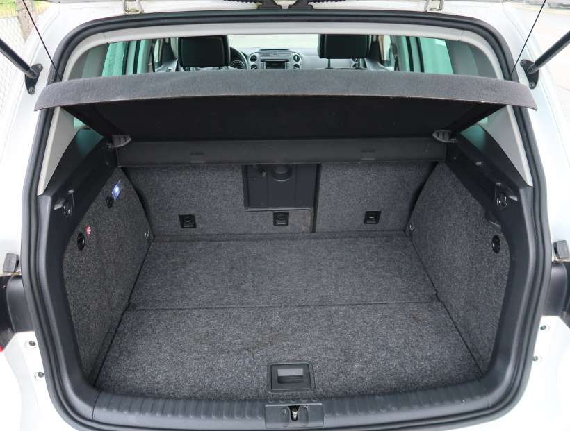 Volkswagen Tiguan, 2012