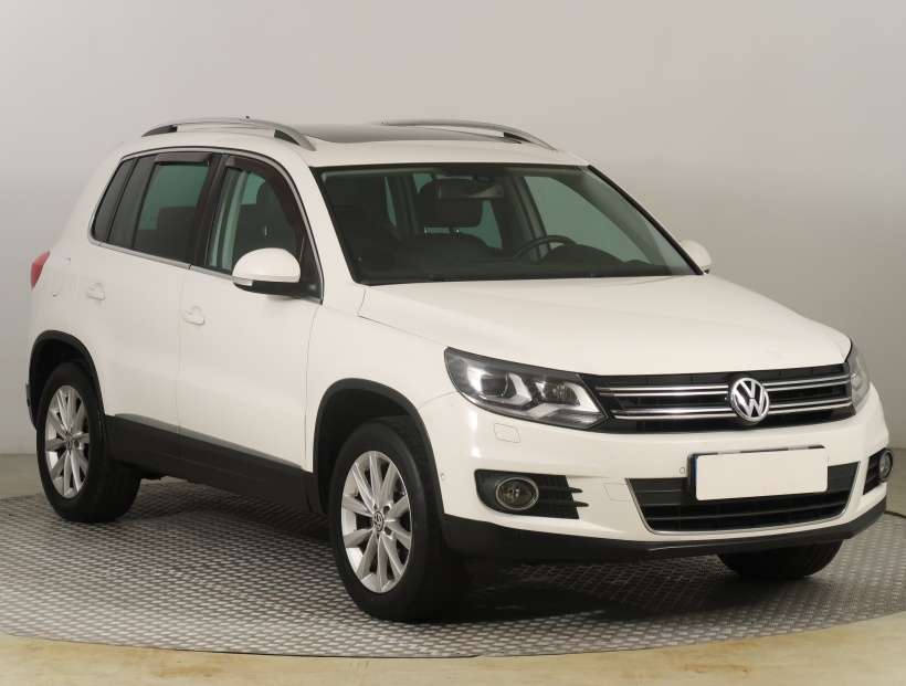 Volkswagen Tiguan, 2012
